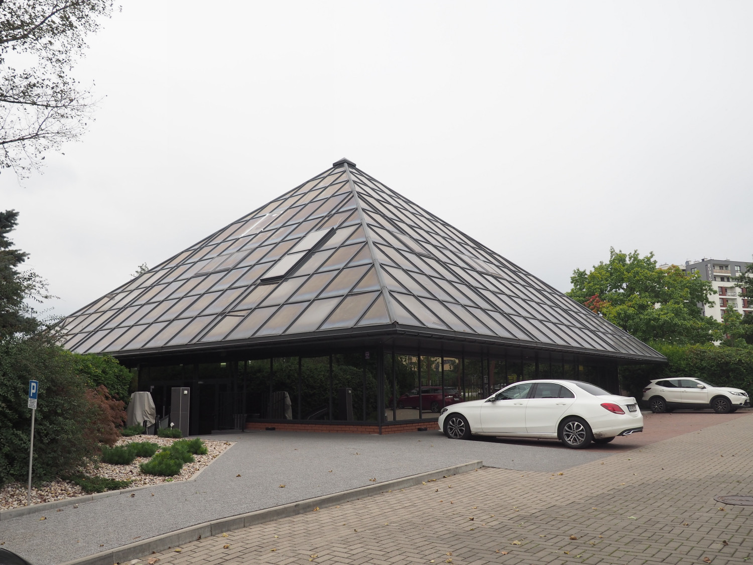 Zdjęcie architektury budynku Centrum Leasingu i Finansów